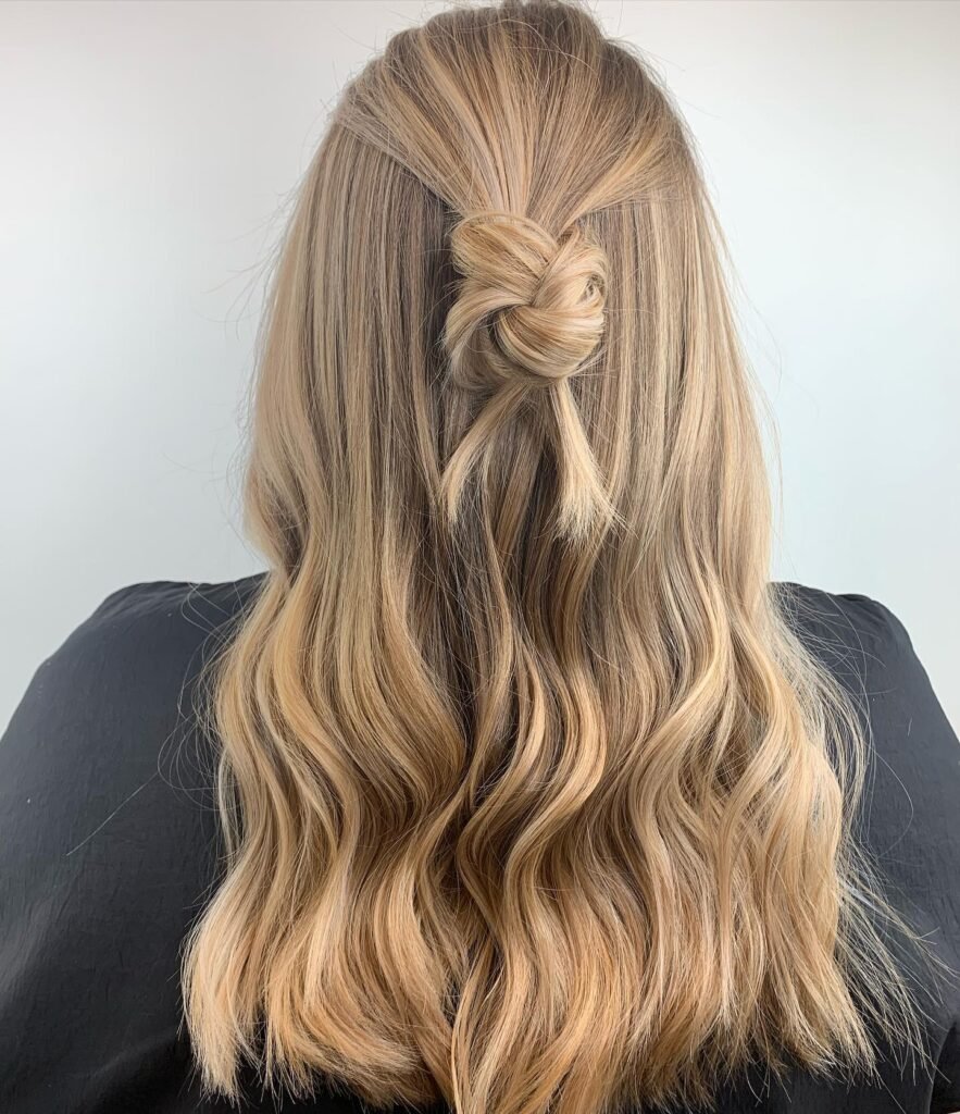 Half Knot with Loose Waves